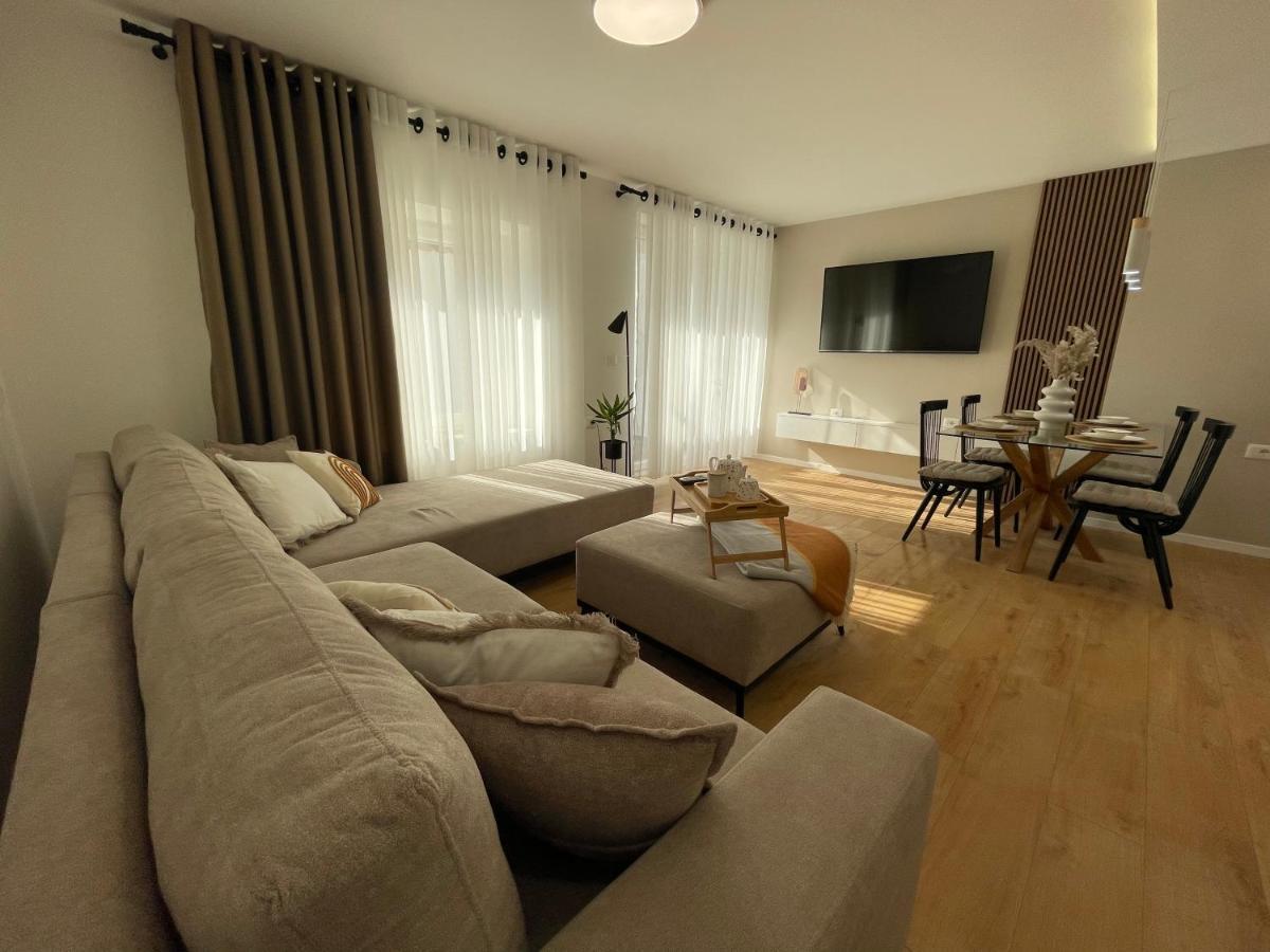 Square Inn Tirana City Center エクステリア 写真