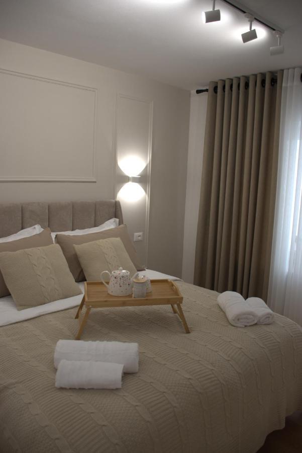 Square Inn Tirana City Center エクステリア 写真